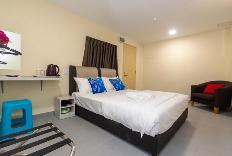 Southern Tip Hotel Pontian Kecil Exterior foto