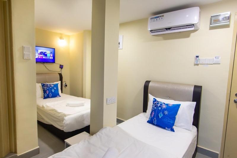 Southern Tip Hotel Pontian Kecil Exterior foto