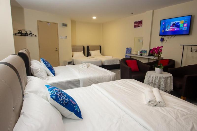 Southern Tip Hotel Pontian Kecil Exterior foto