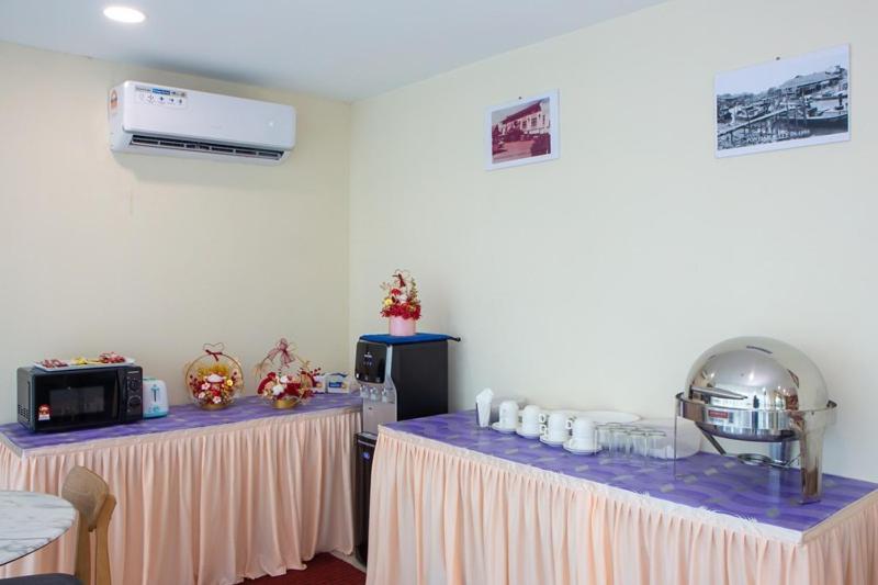 Southern Tip Hotel Pontian Kecil Exterior foto